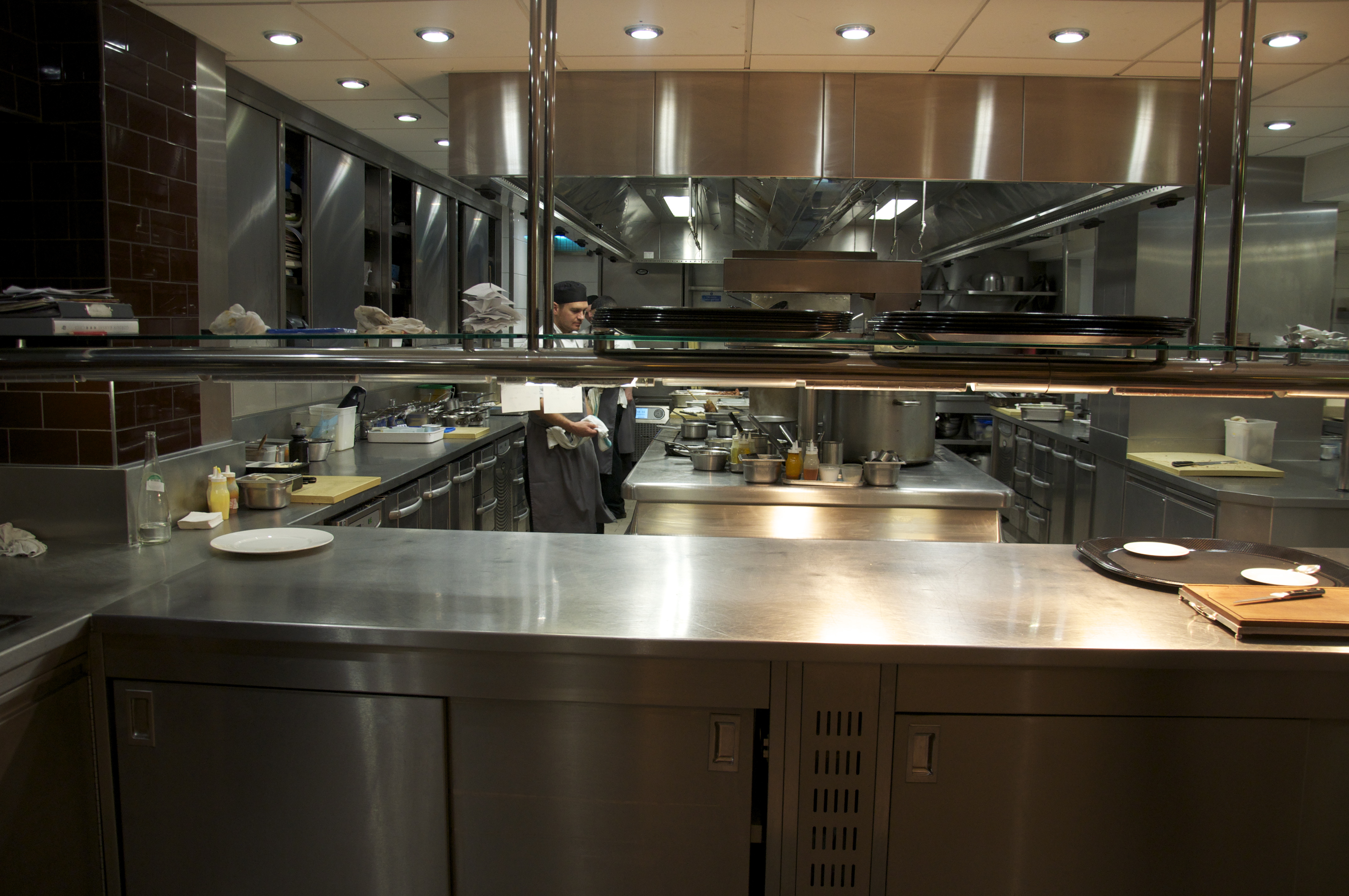 Effective Restaurant Kitchen Design | Caterline